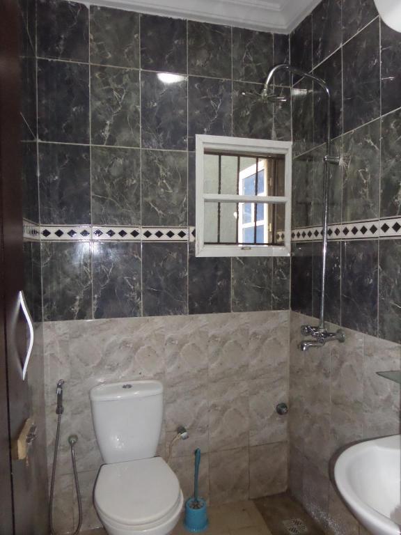 A2 Suites 13/15