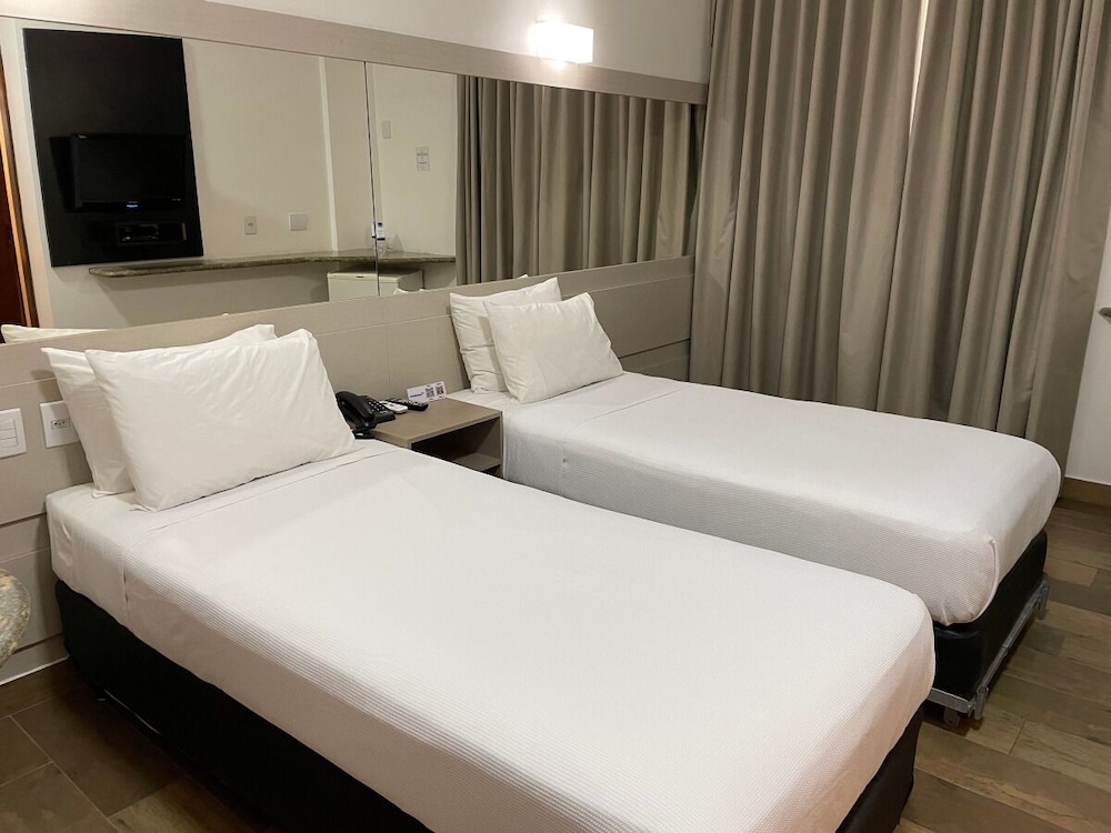 PANORAMA TOWER HOTEL 19/54