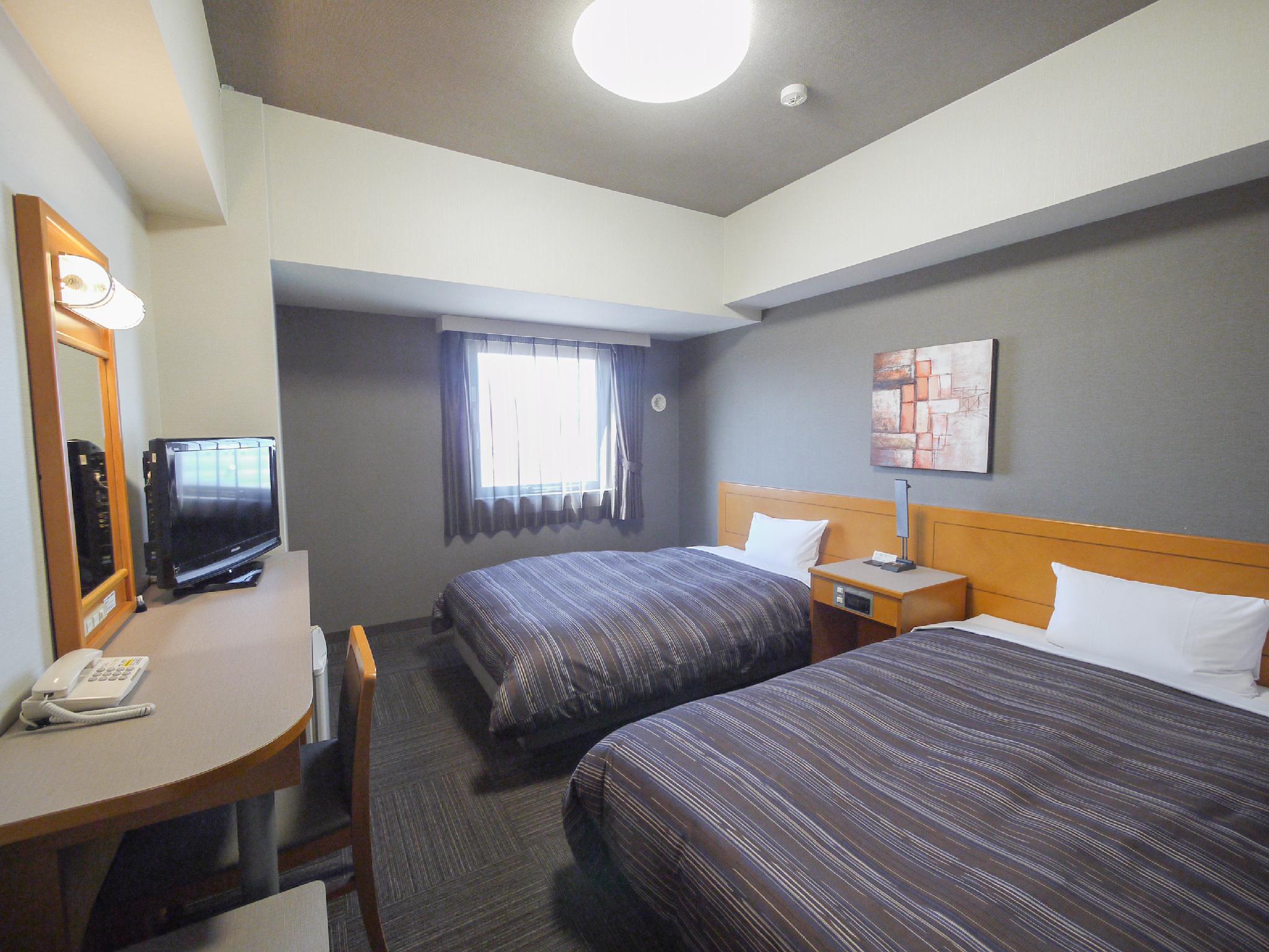 Standard, Twin Beds, Smoking