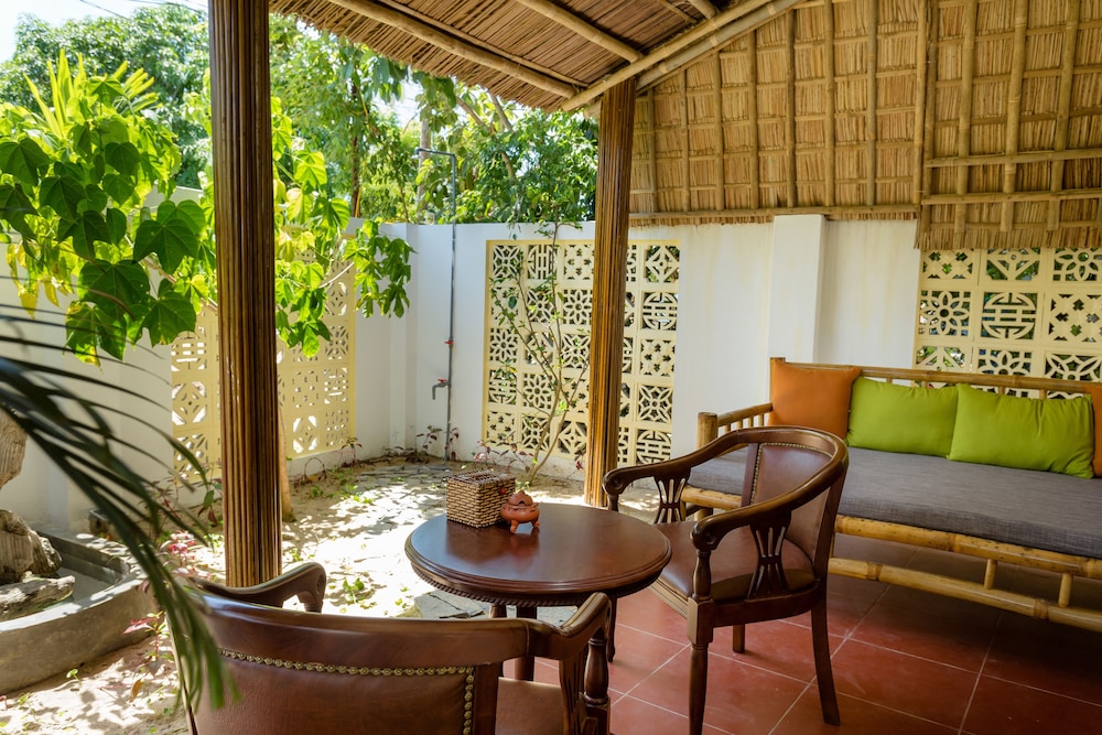 Red Flower Cottages Homestay 52/72