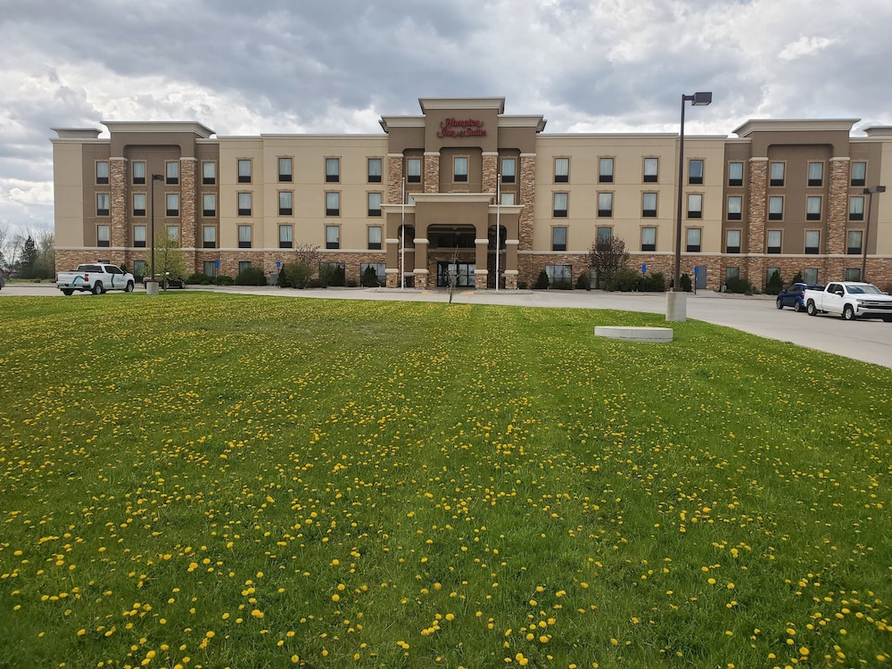 Hampton Inn and Suites Jamestown ND 1/26