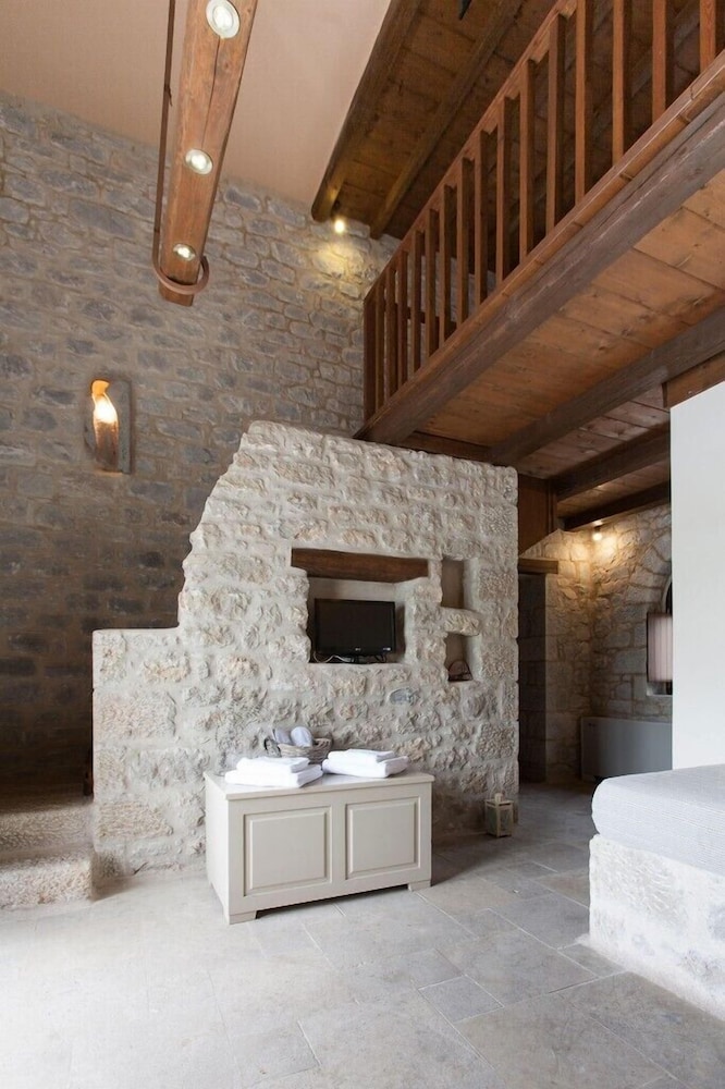 Petra Kai Fos Boutique Hotel And Spa 4/32