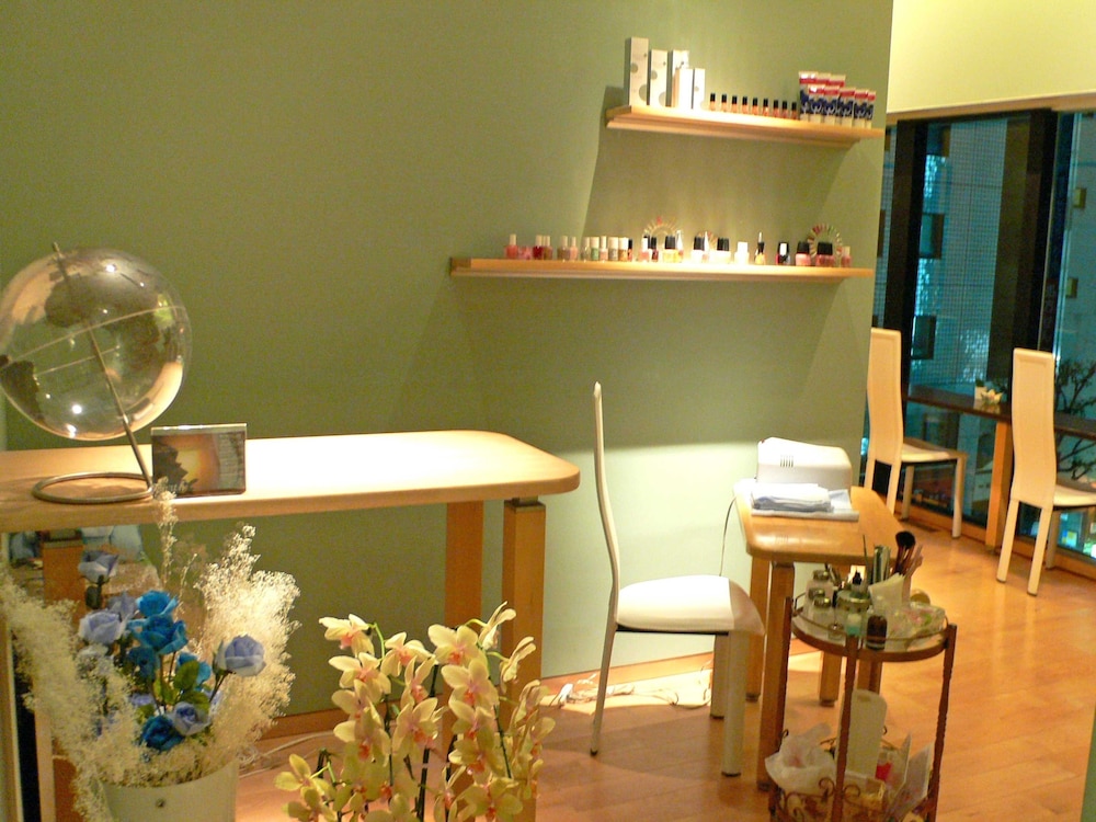 Hotel Gracery Ginza 56/68