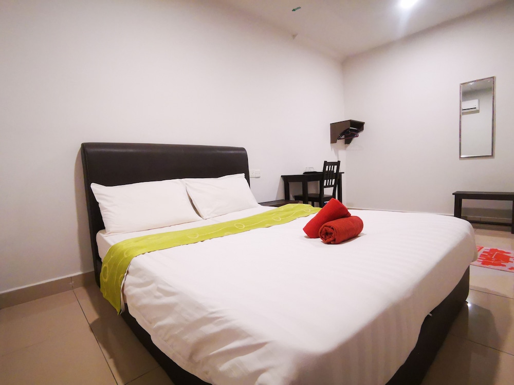 Clover Hotel 16/37