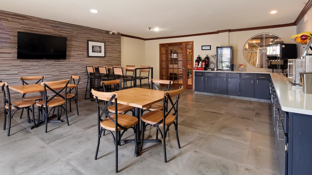 BEST WESTERN NATCHITOCHES INN 18/27