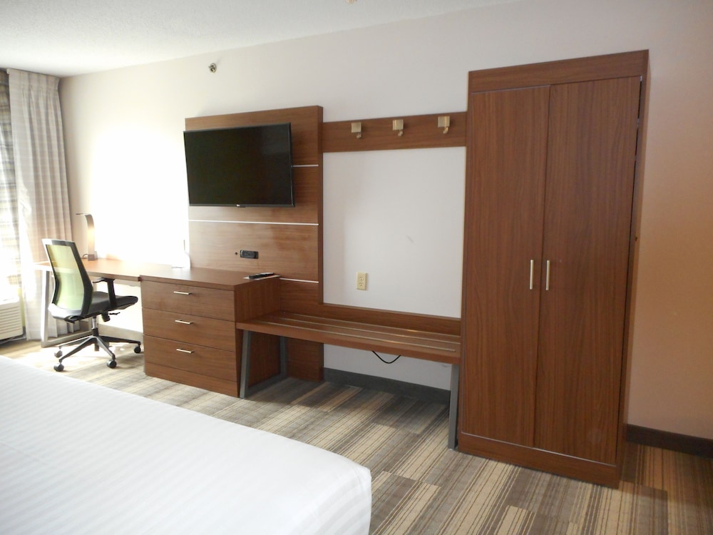 Holiday Inn Express Fairfield 17/41