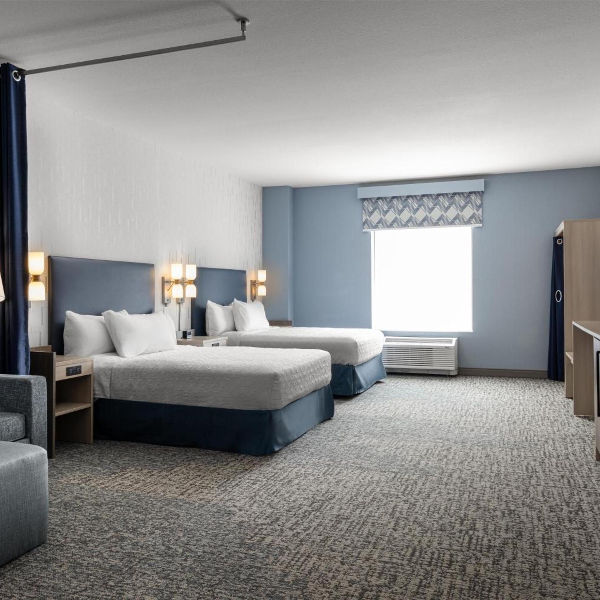 Studio, Suite, 2 Queen Beds, Bathtub, Accessible