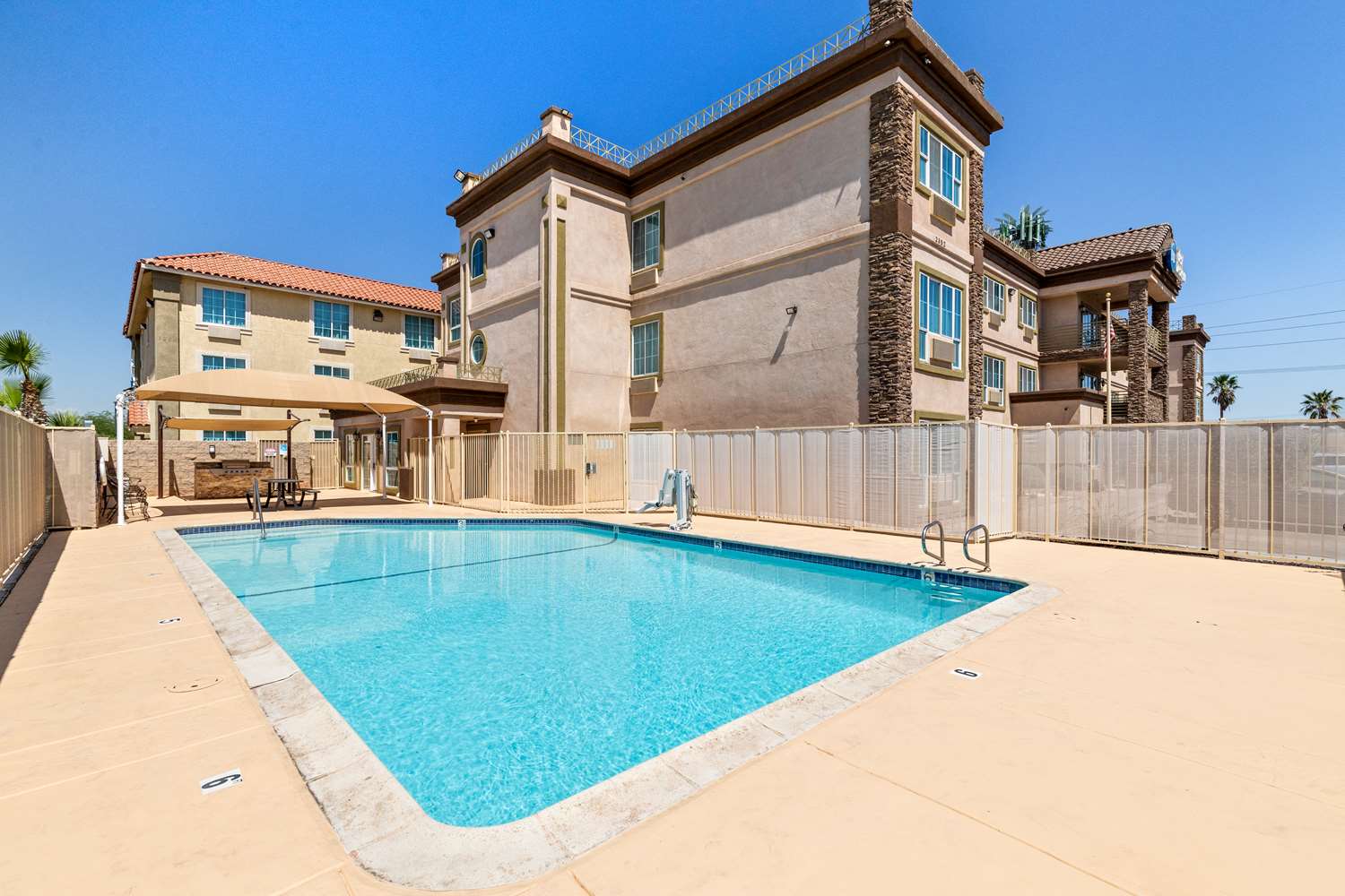 Best Western El Centro Inn 35/35