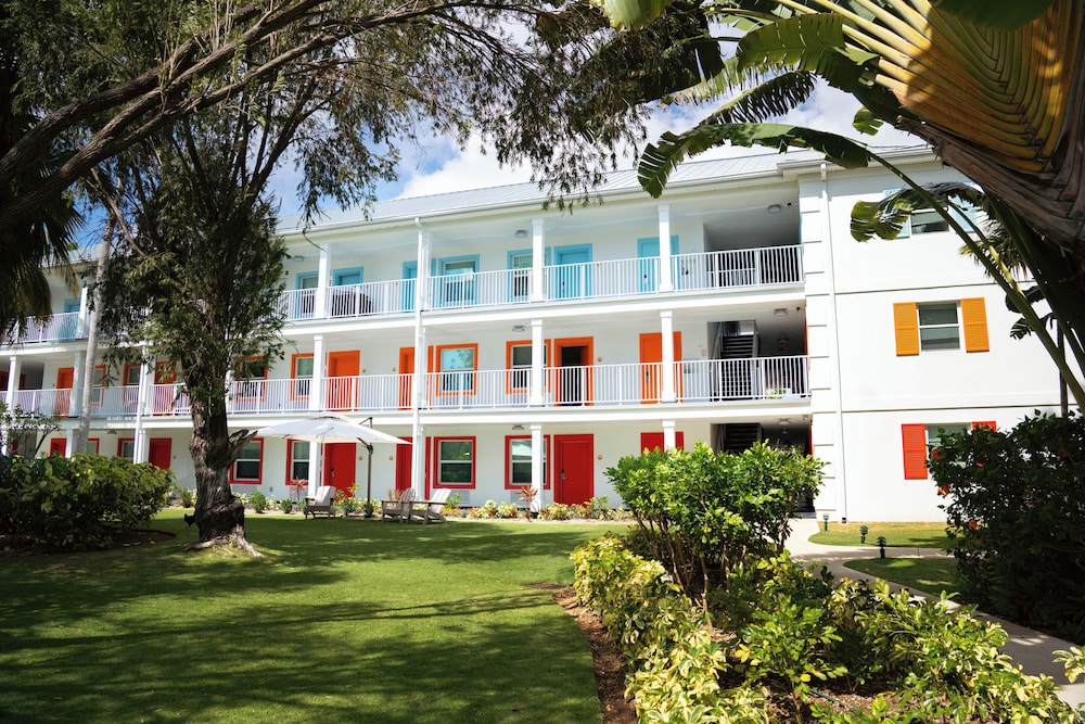 The Sunshine Hotel and Suites 4/48