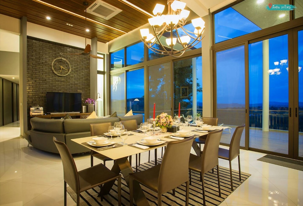 Monte Vista Chalet 29/50