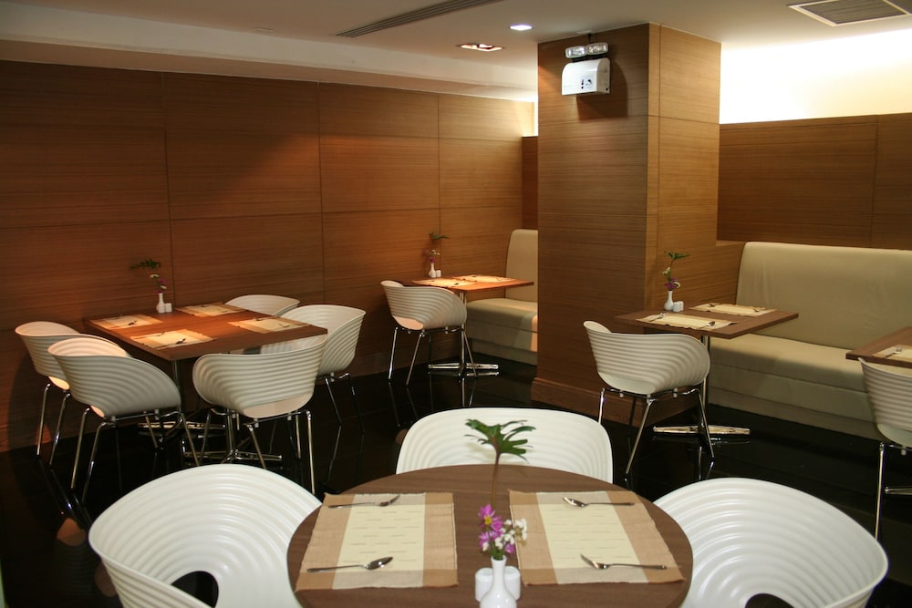 Baiyoke Suite 52/63