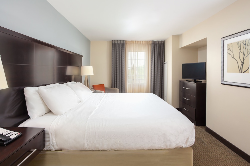 1 Bedroom, Suite, King Bed, Kitchen, Accessible