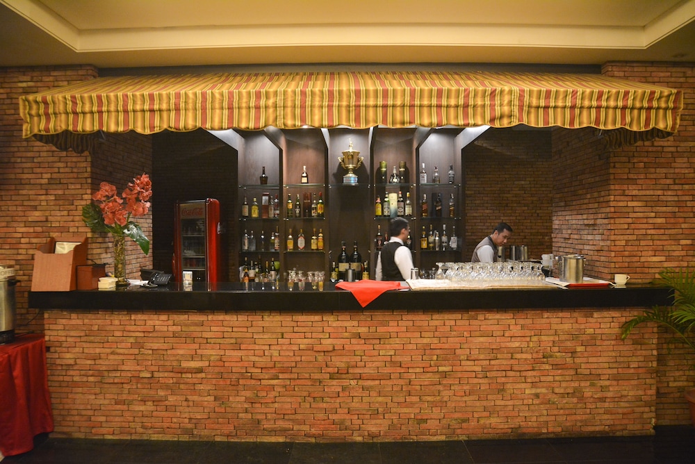 Citystate Tower Hotel 5/74