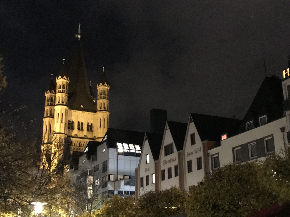 City Apartments in Koln am Rheingarten 34/45