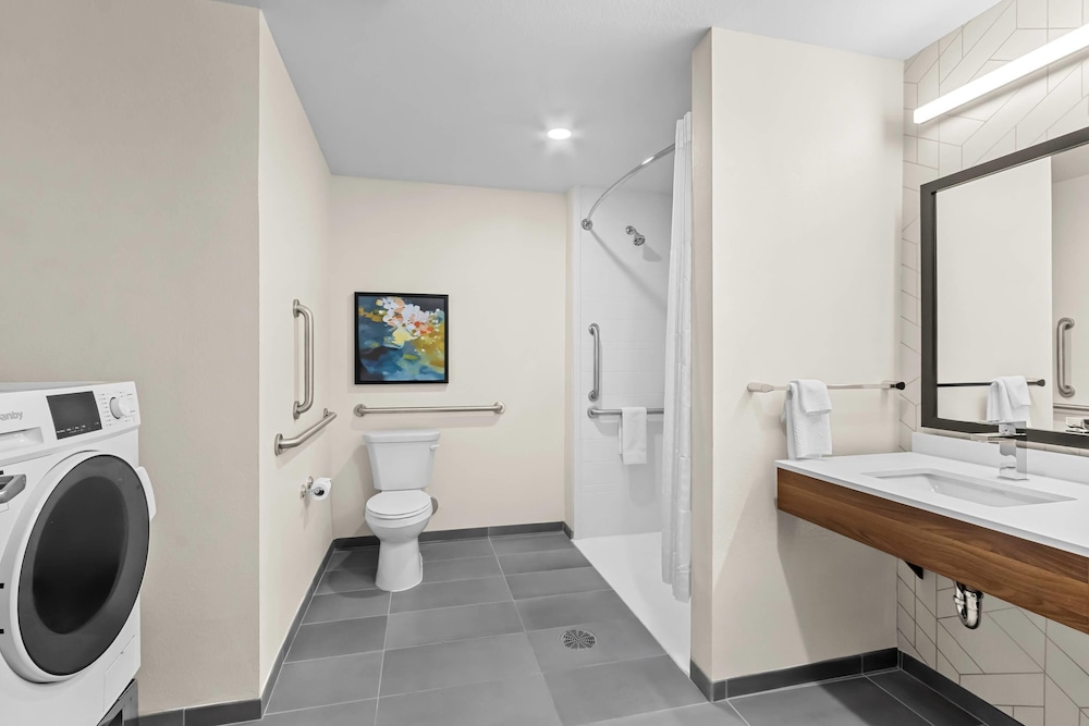 Everhome Suites Chandler Phoenix Fashion Center 47/50