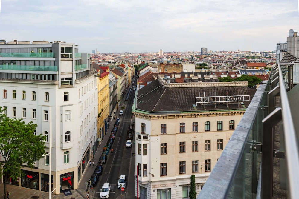 Intercity Hotel Wien in VIENNA