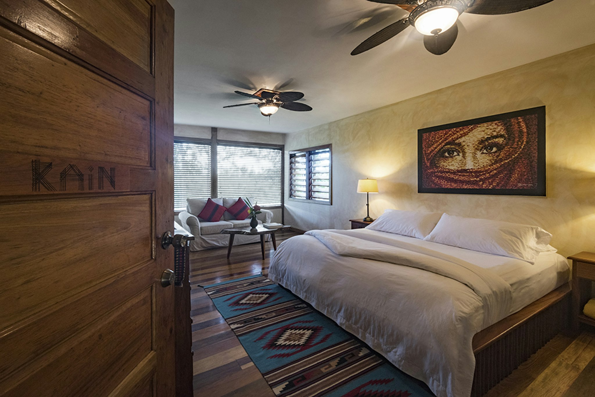Gaia Riverlodge 9/81