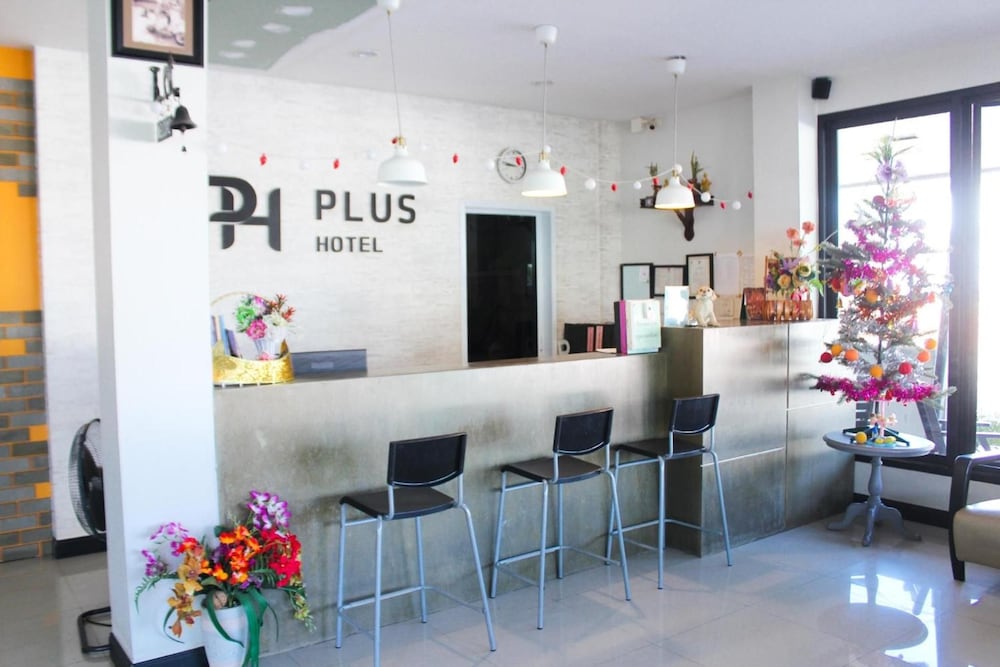 Plus Hotel 9/45