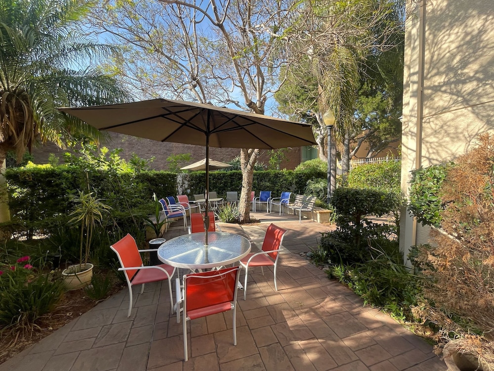 Hotel Pacific Garden 43/58