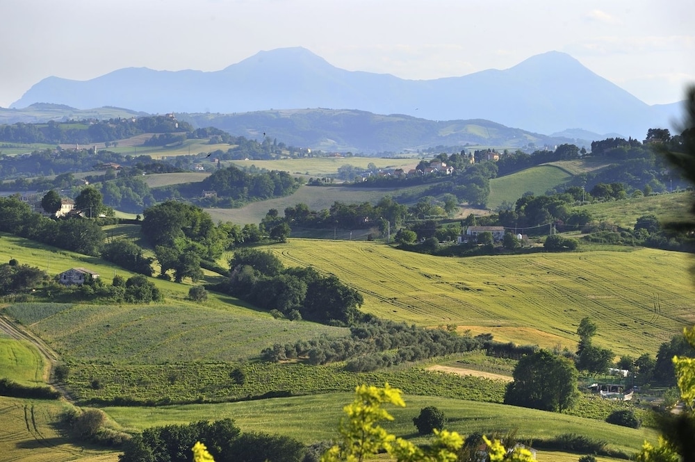 Albergo Diffuso Borgo Montemaggiore 53/63