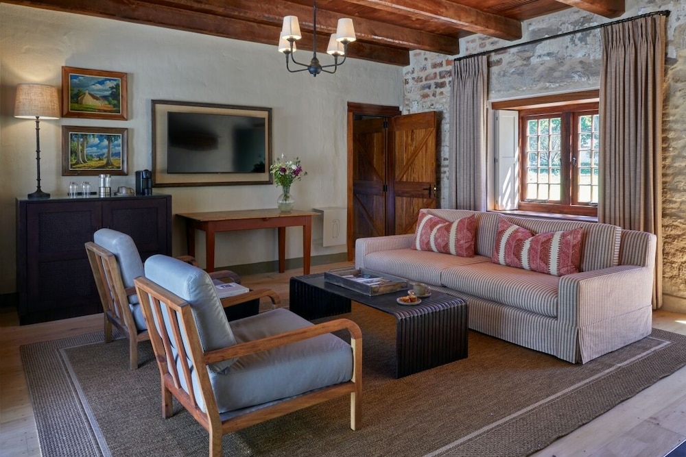 Blaauwklippen Manor House & Jonkershuis by Newmark 31/50