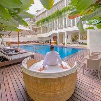 Luminor Hotel Banyuwangi Yos Sudarso 57/70