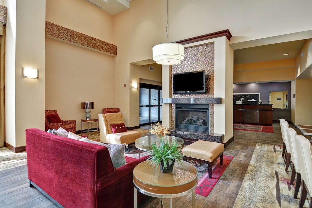 Hampton Inn & Suites Peoria At Grand Prairie Il 42/61