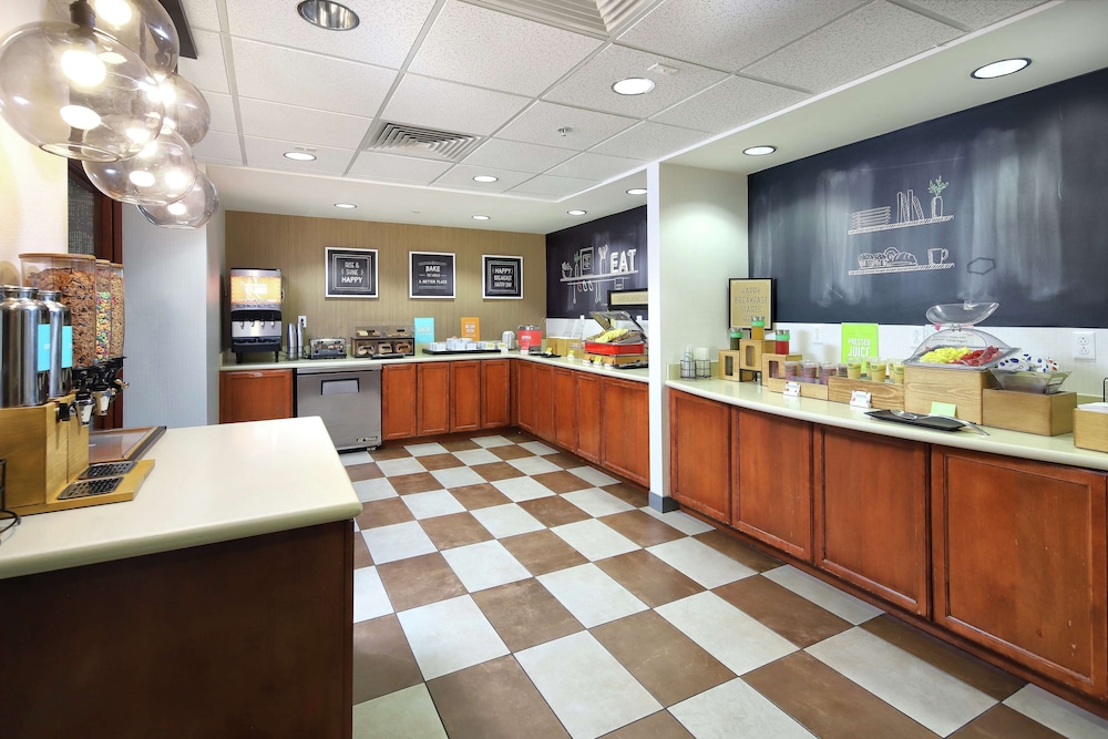 Hampton Inn and Suites Tucson East/Williams Center 9/53
