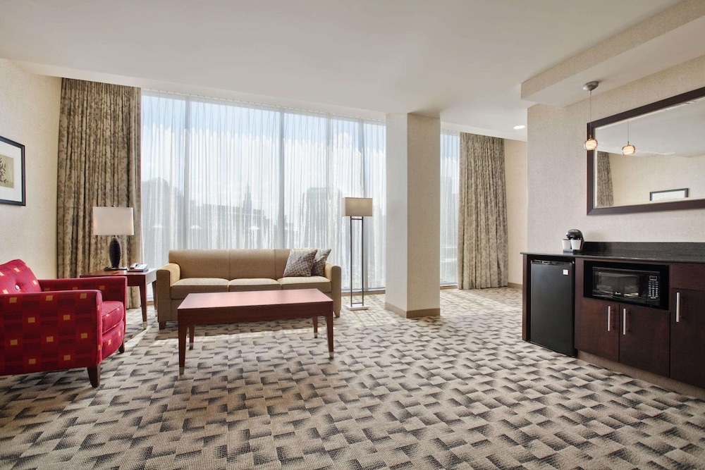 Embassy Suites Buffalo 47/65