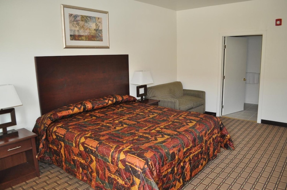 Baymont by Wyndham Ridgecrest 37/49