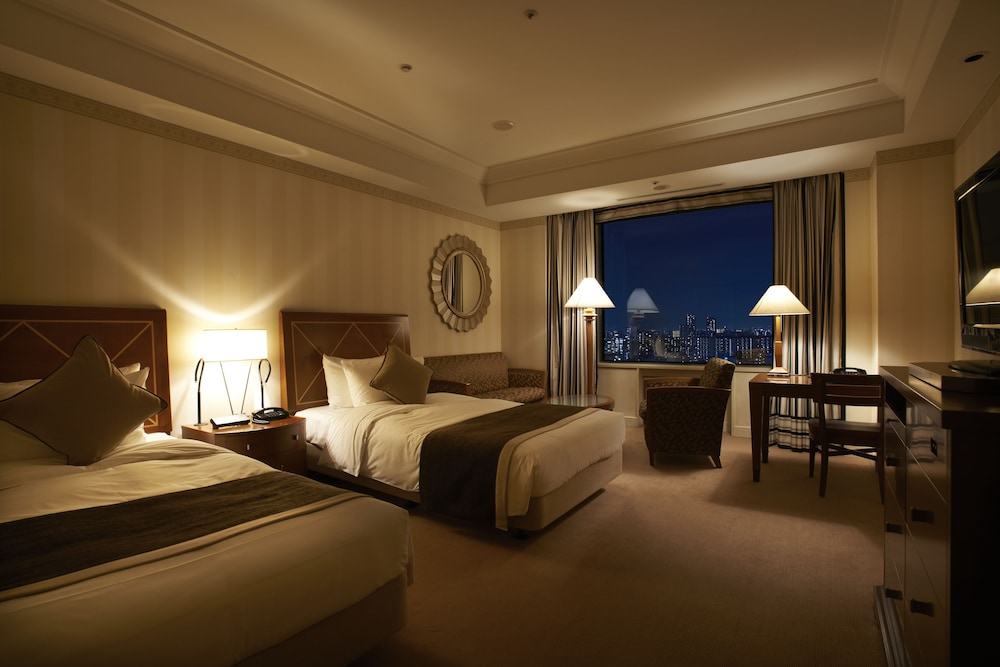 SUPERIOR, TWIN BEDS, RIVER VIEW