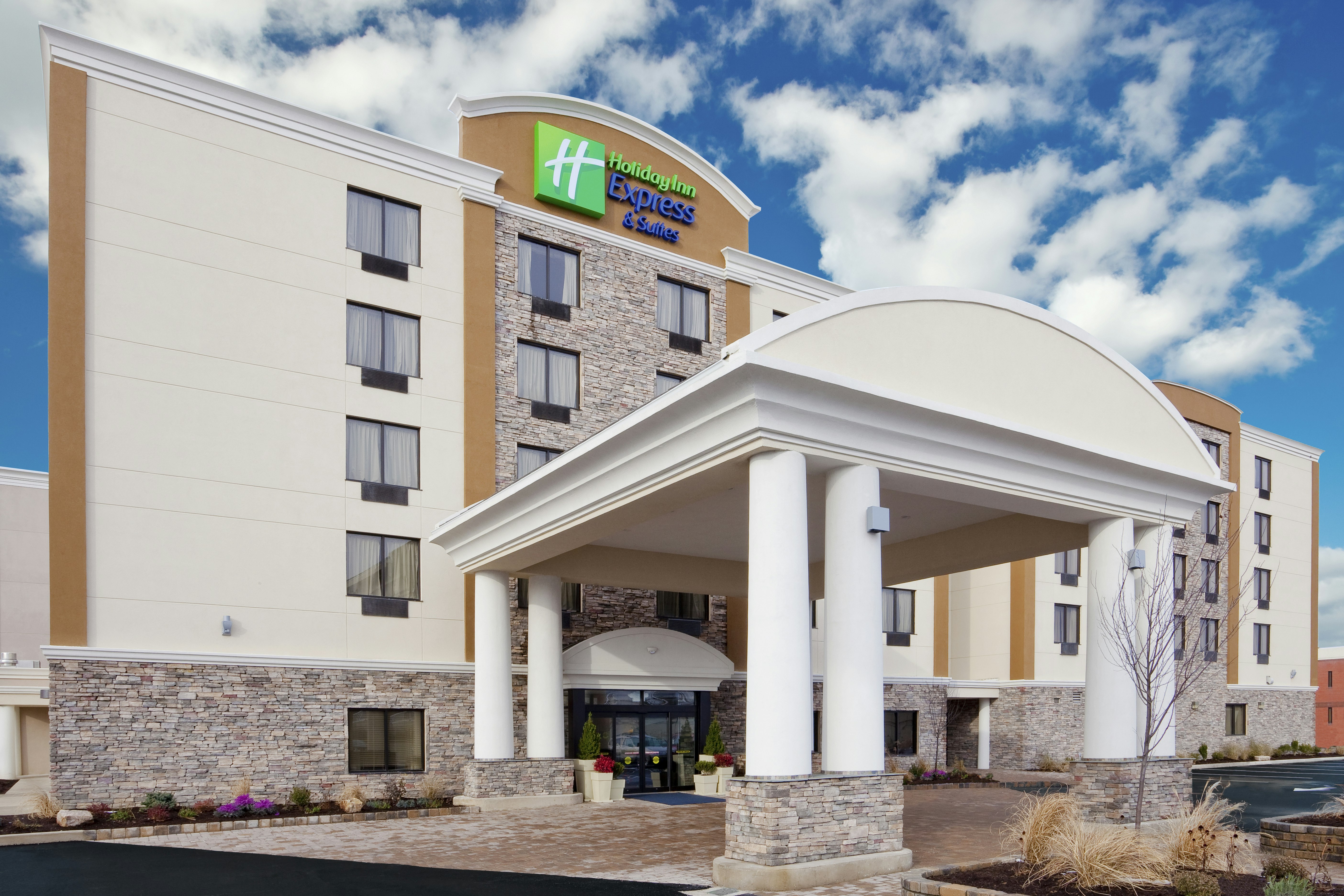Holiday Inn Express Hotel Suites Williamsport 2/43