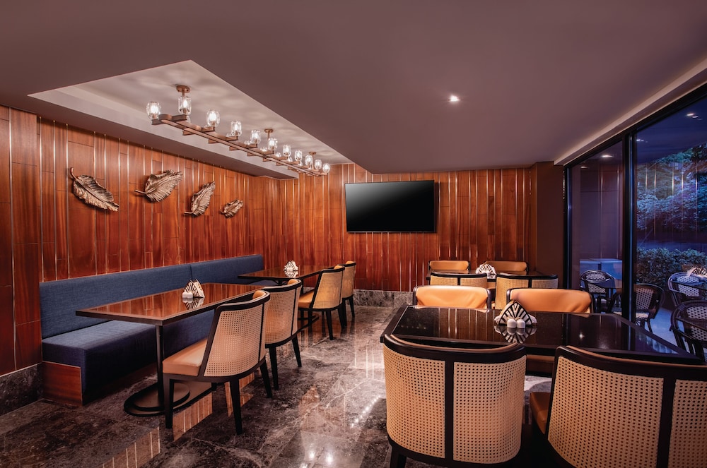 Samala Bangkok Sukhumvit 15 by Kingston Hotels 38/44