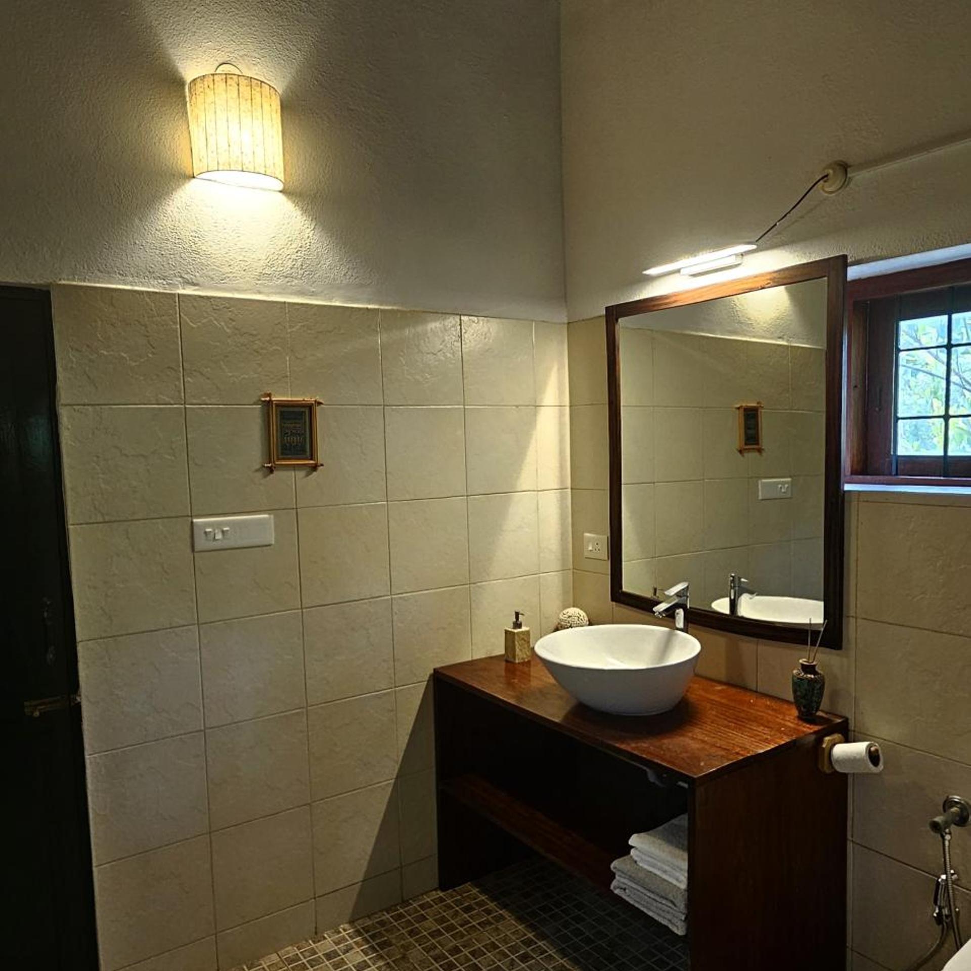 President Hotel 48/50