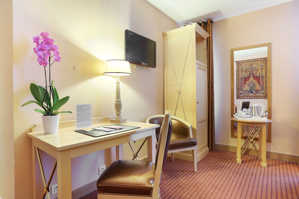 HOTEL CENTRAL SAINT GERMAIN 33/47