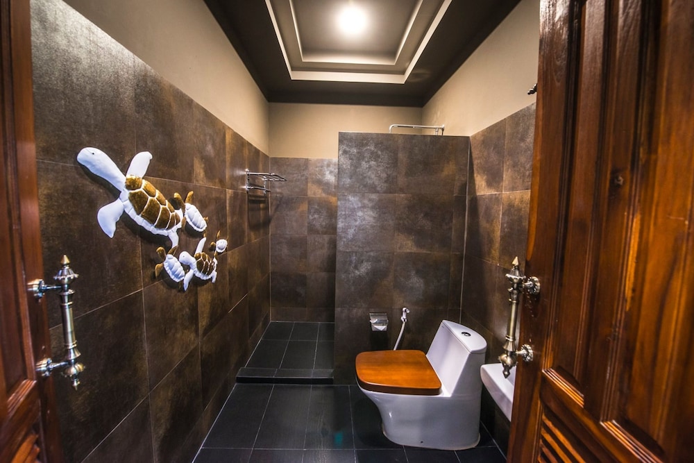 Amara Villa Khao Ka Lok 45/49
