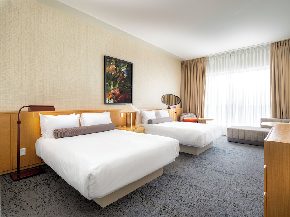 21C Museum Hotel Bentonville 21/68