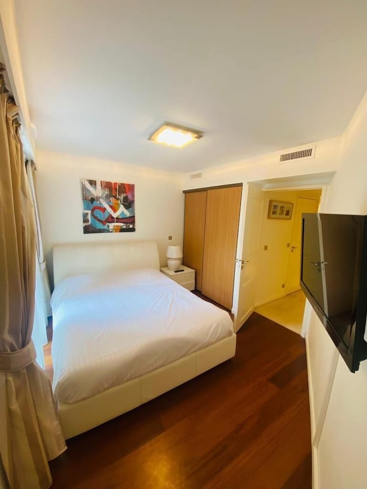 Carlton Riviera 5/50