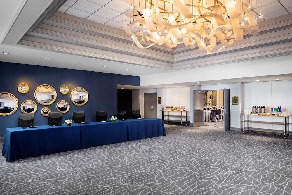 Hyatt Regency Boston Harbor 8/72