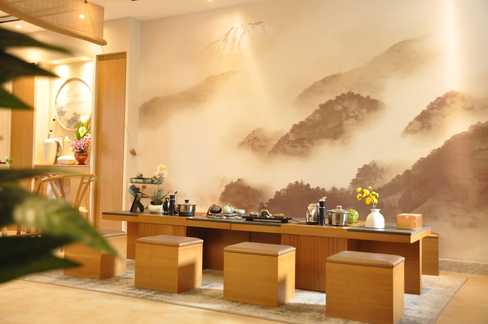 The Brigh Eco Hotel Yantai 41/56