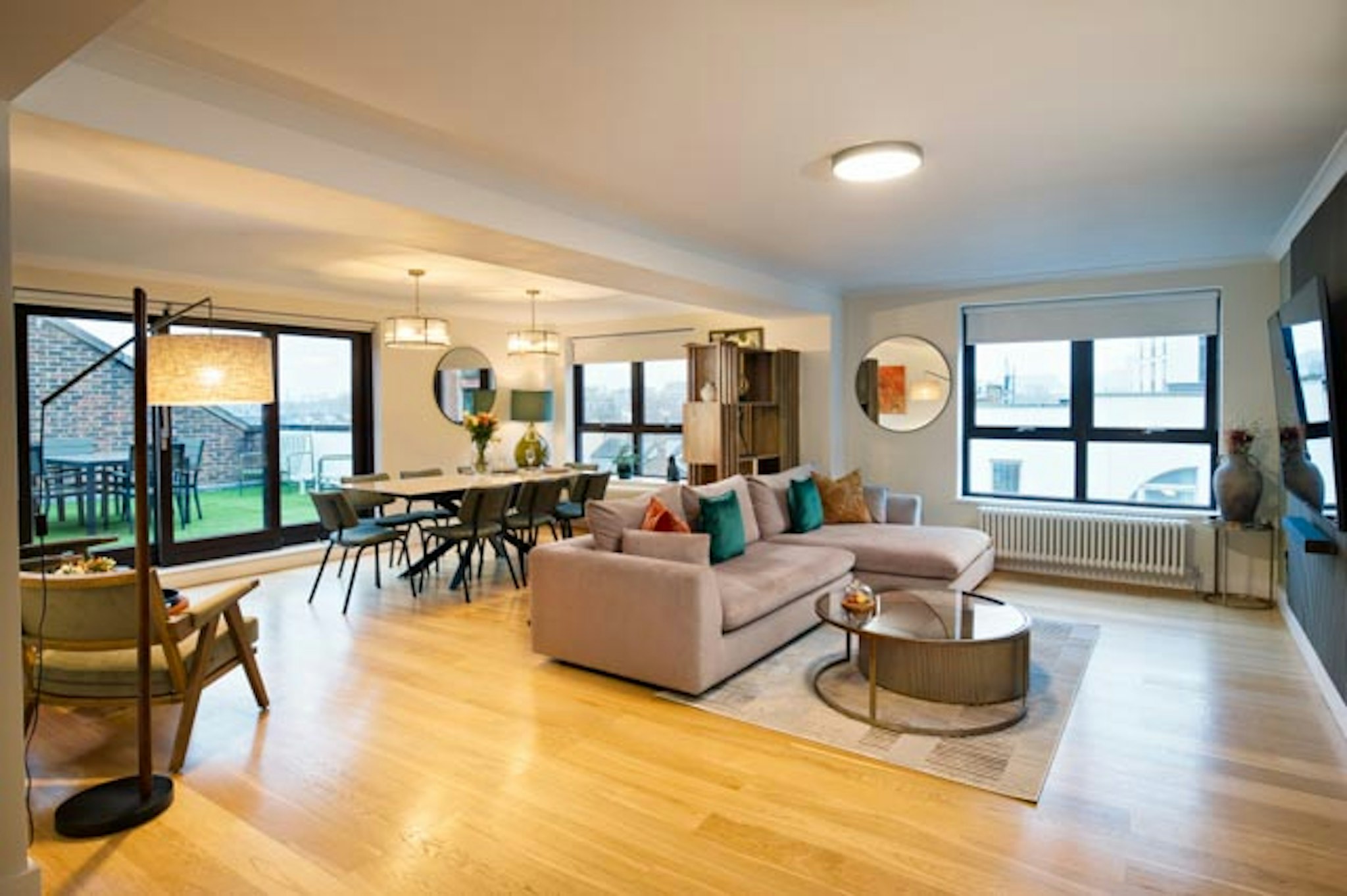 Monarch House - Serviced Apartments - Kensington 26/36