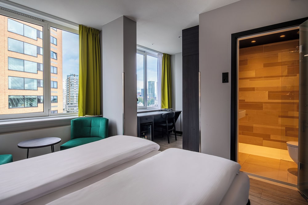 غرفة بزنس بسريرين منفصلين، Thon Hotel Rotterdam 3/9