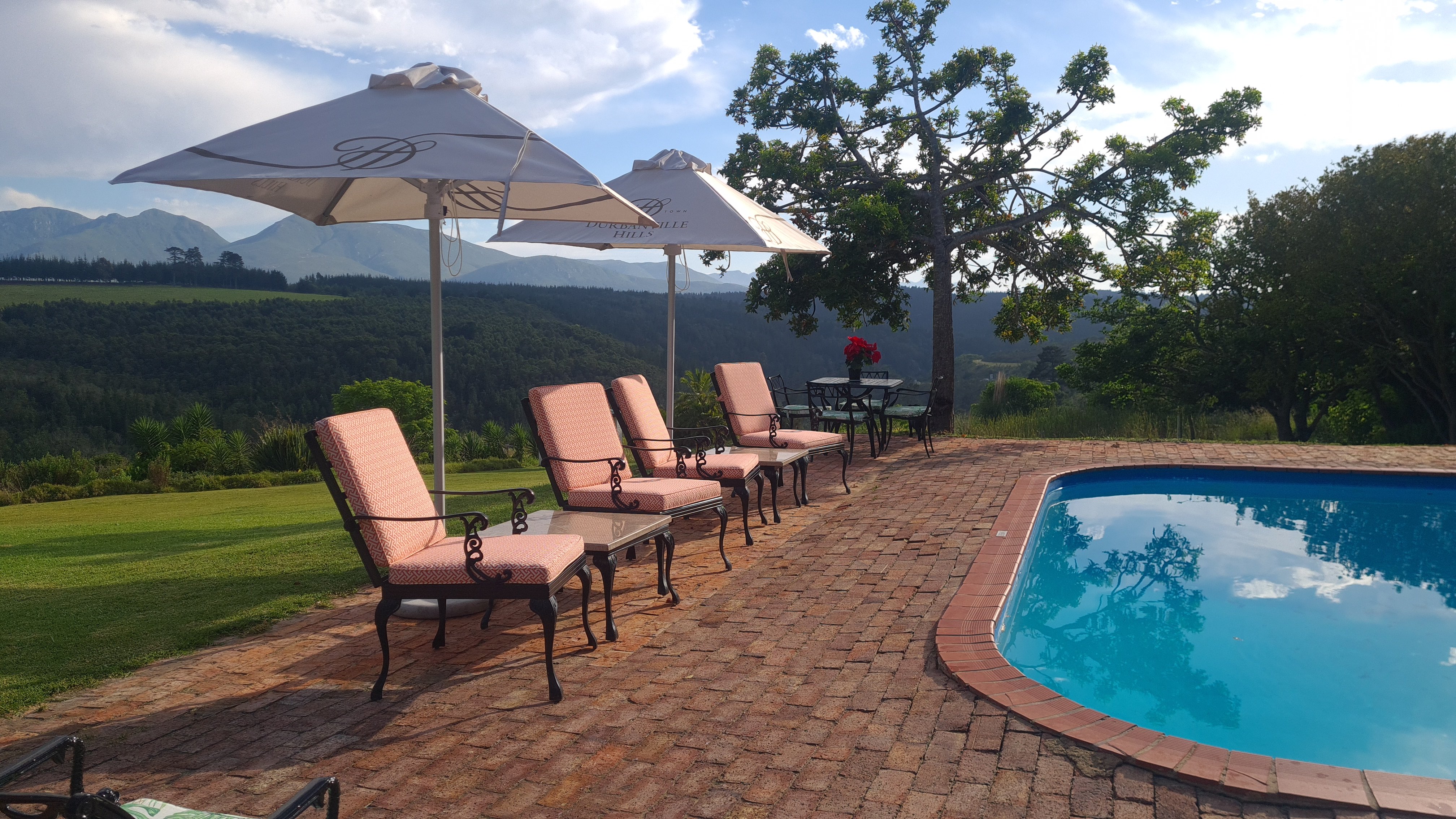FAR HILLS COUNTRY HOTEL 49/53