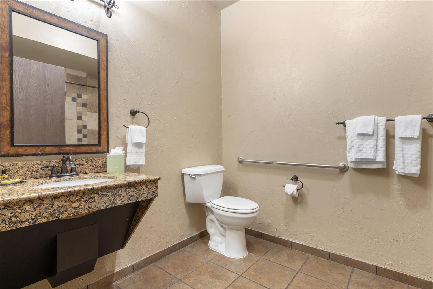 Best Western Plus Cimarron Hotel & Suites image
