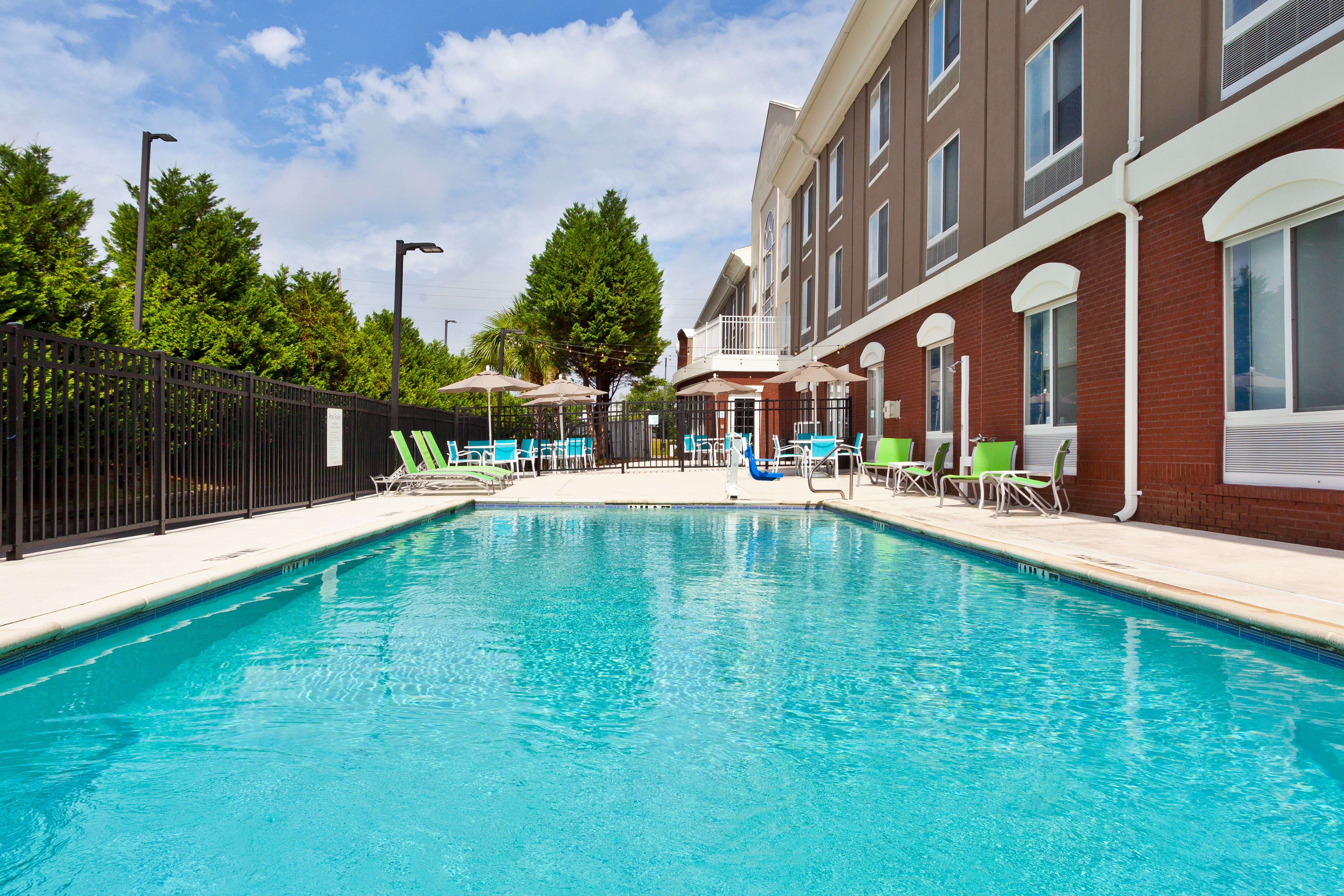 Holiday Inn Express Hotel and Suites Dothan North 29/29