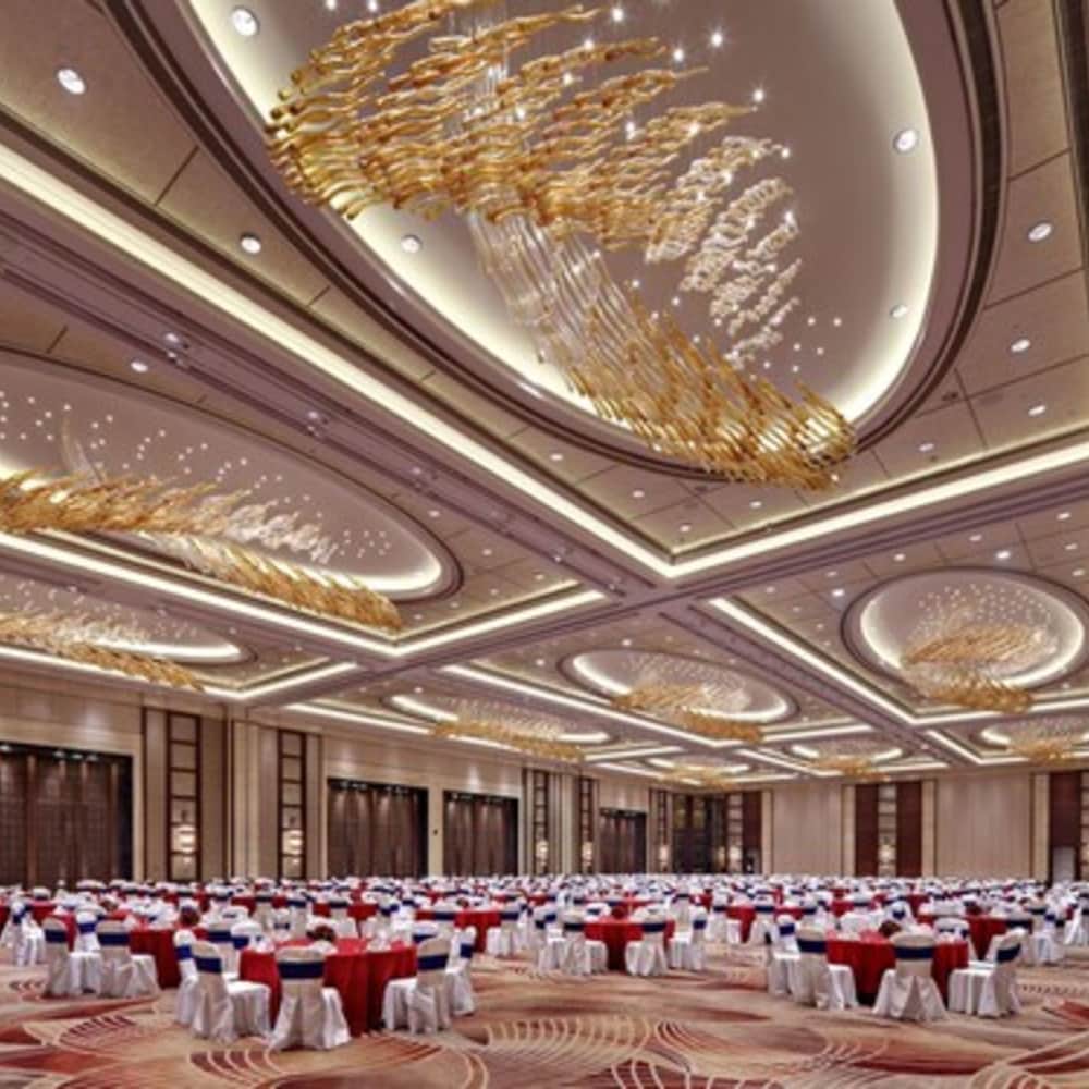 Golden Eagle Summit Hotel Yancheng 5/98
