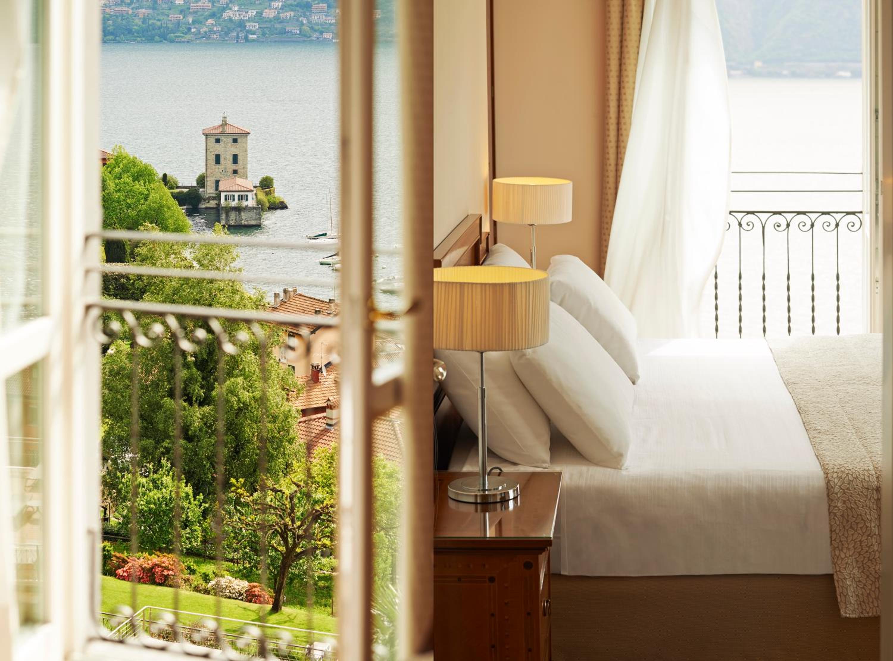 Courtyard, Suite