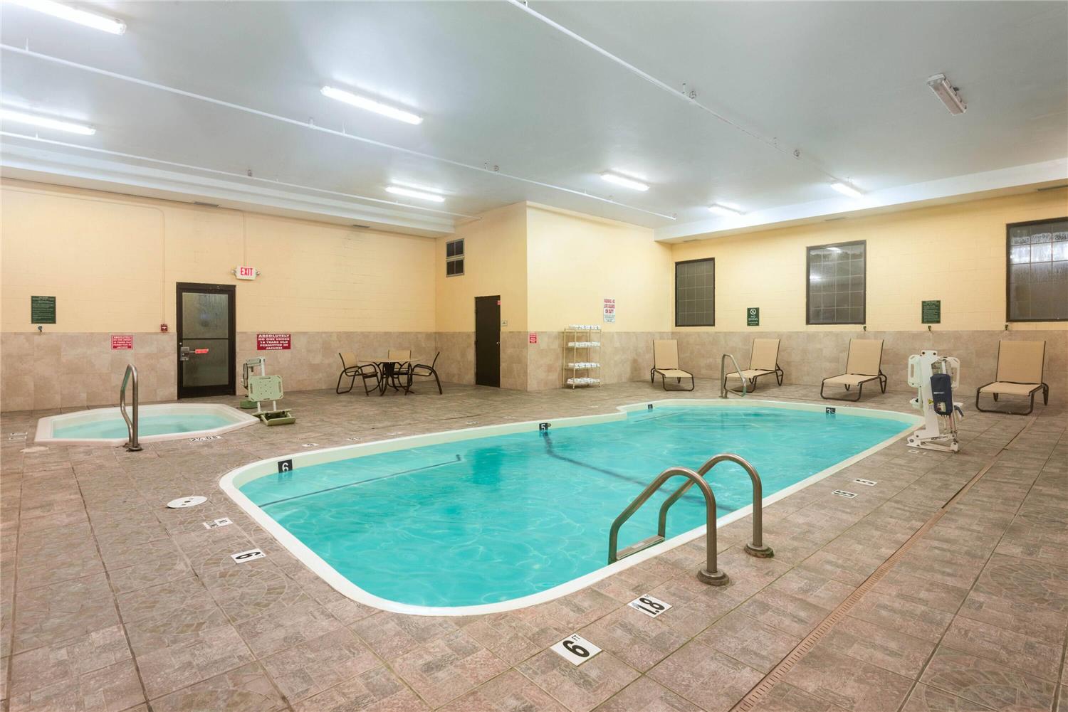 La Quinta Inn & Suites Summersville / New River National Park 20/47
