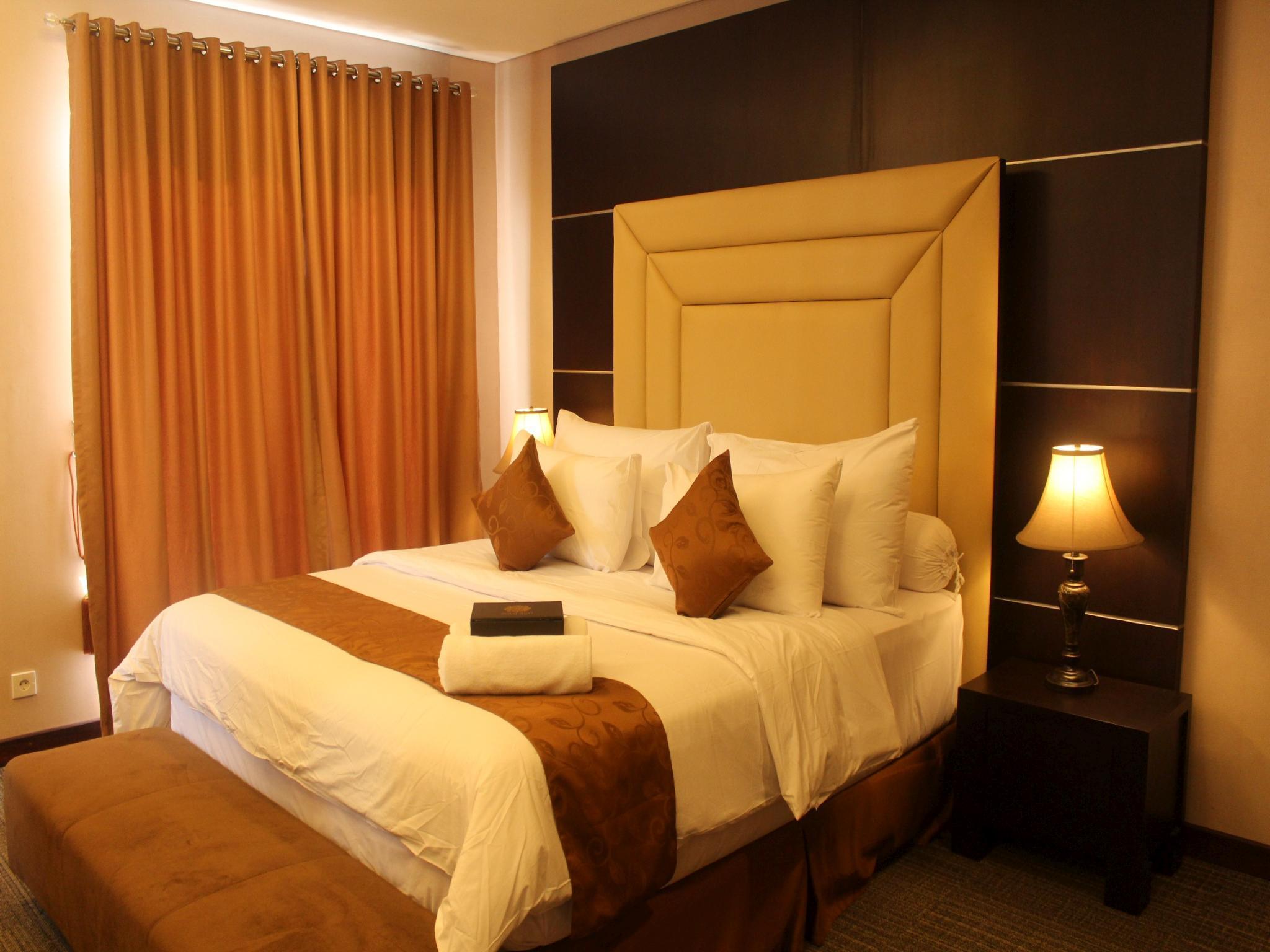 ROYAL SUITE HOTEL BALIKPAPAN 2/11