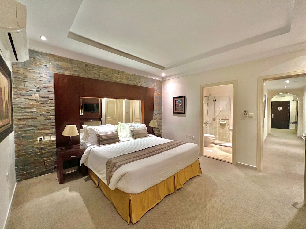 Loren Suites Al Salamah 10/50
